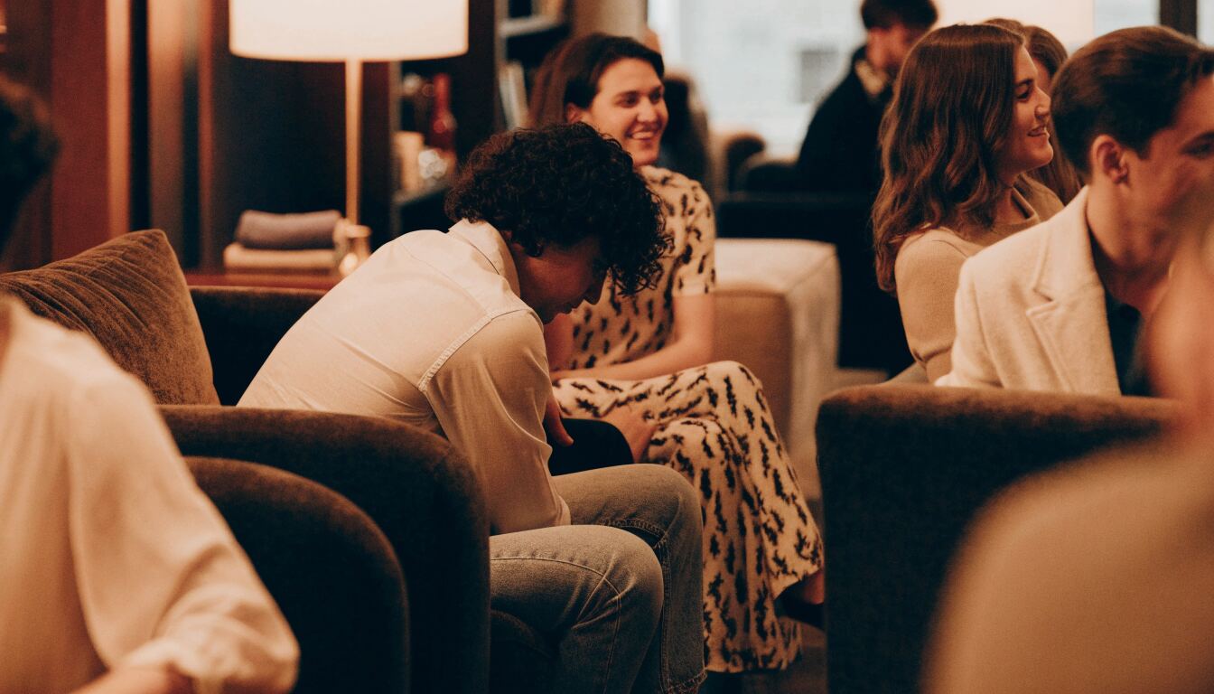 A Laid-Back Sunday Affair: Embracing Connection at Club Errox