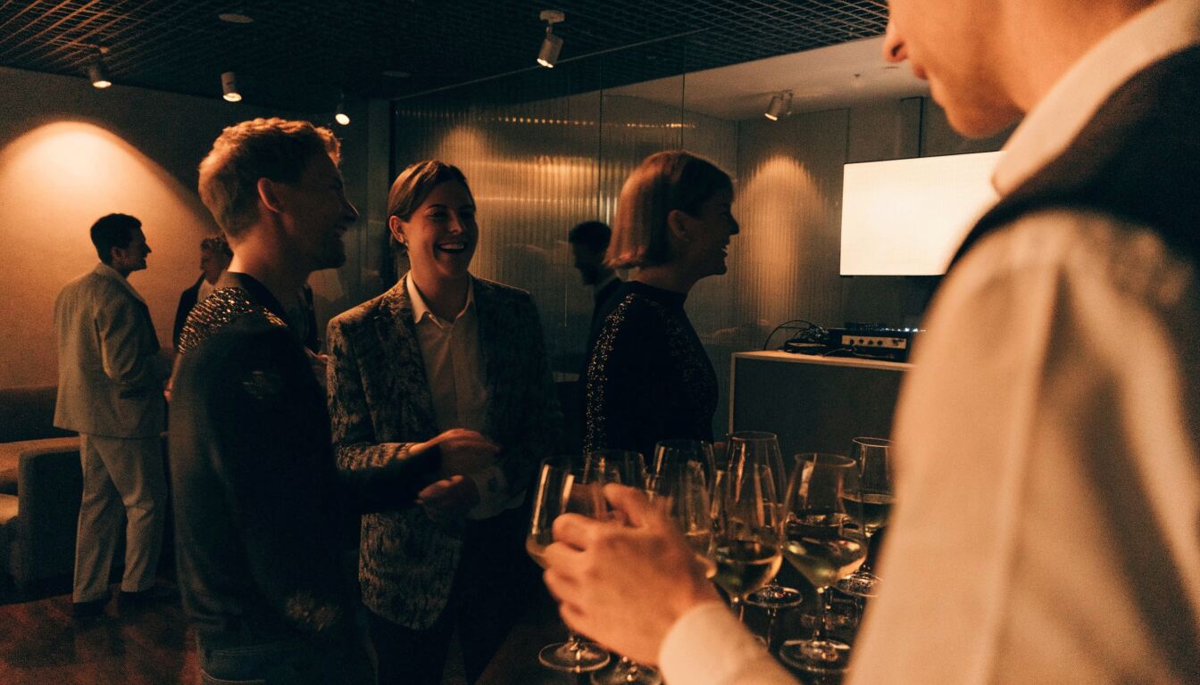 A Night of Flirtation and Connection in Madrid’s Lifestyle Scene