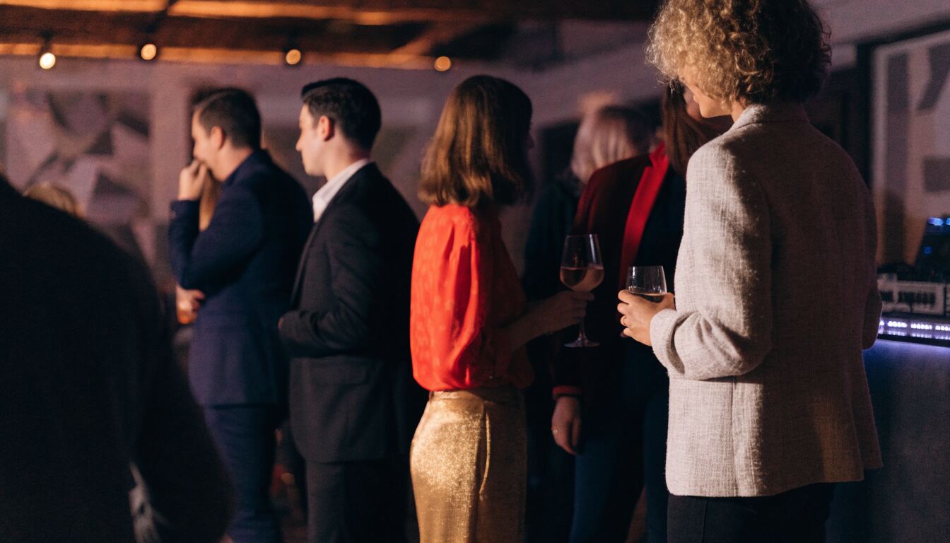 Embrace the Night: A Guide to Uninhibited Weekend Gatherings in Athens