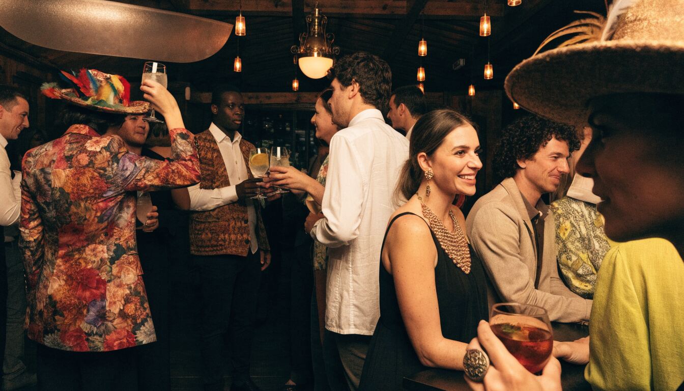 A Playful Weeknight Escape: Socializing with Confidence at Club Showboat