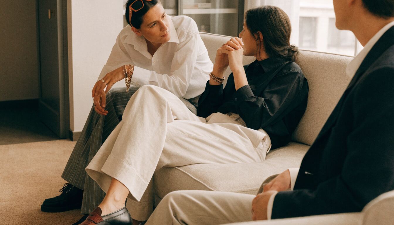 Navigating FFM Threesomes Without Feeling Like an Outsider