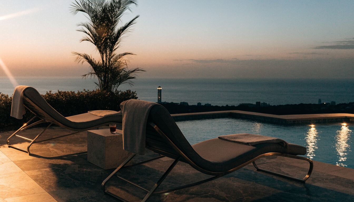 South Beach Serenity: The Betsy Hotel for Discerning Couples and Poly Travelers
