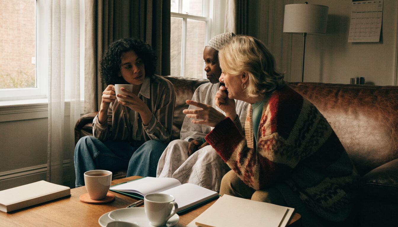 Navigating Open Relationships and Polyamory: What Sets Them Apart