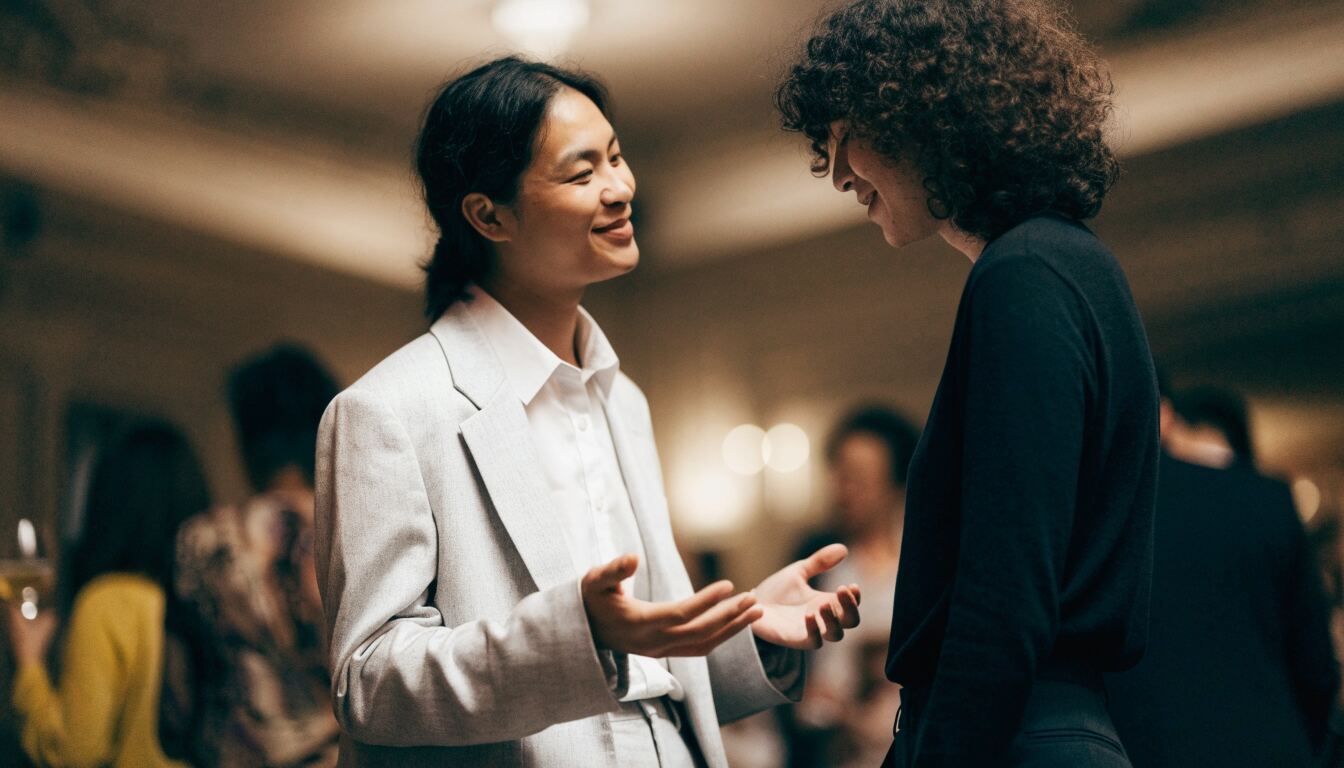 Unlocking Attraction: Mastering Non-Verbal Cues in Social Connections