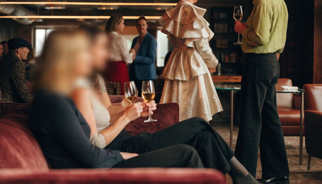 A Couples Guide to Private Lounge Nights in Boston's Metro-West