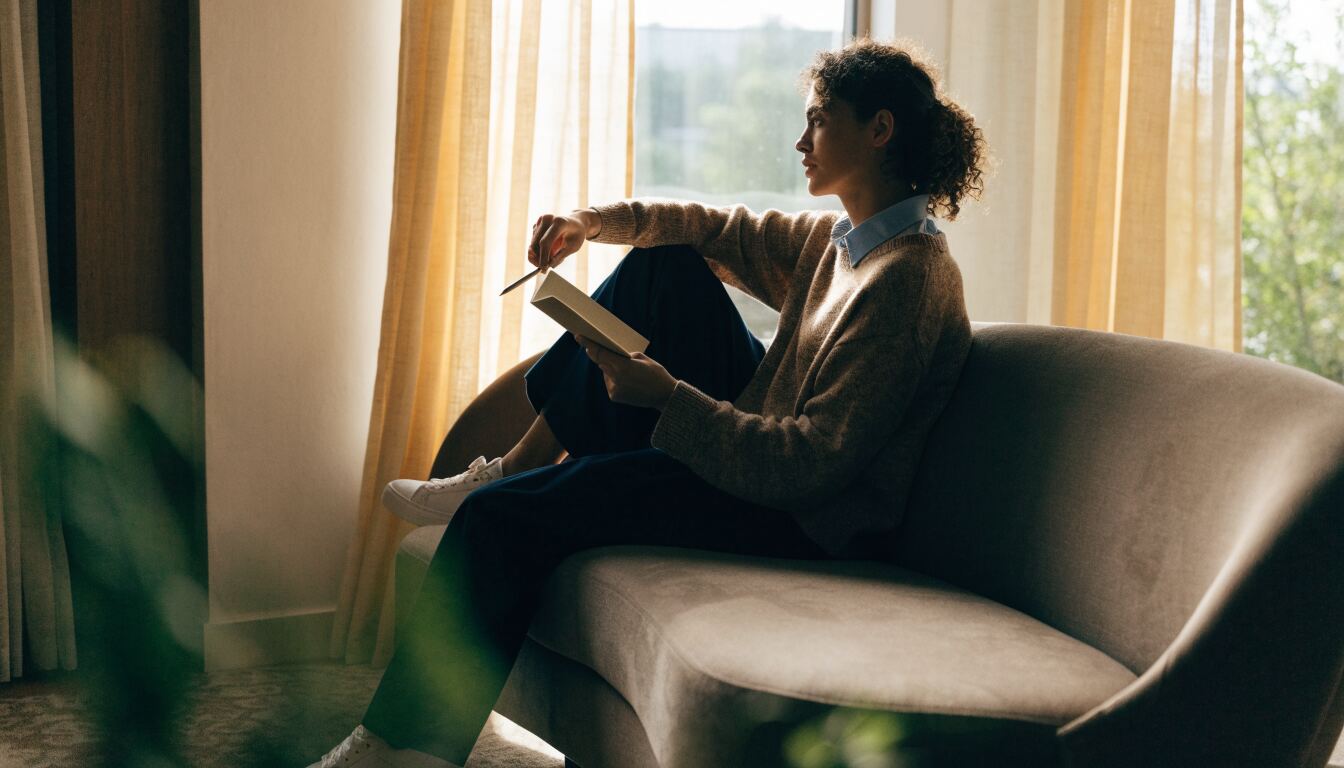 Decoding Your Desires: A Guide to Friends With Benefits vs. Swinging